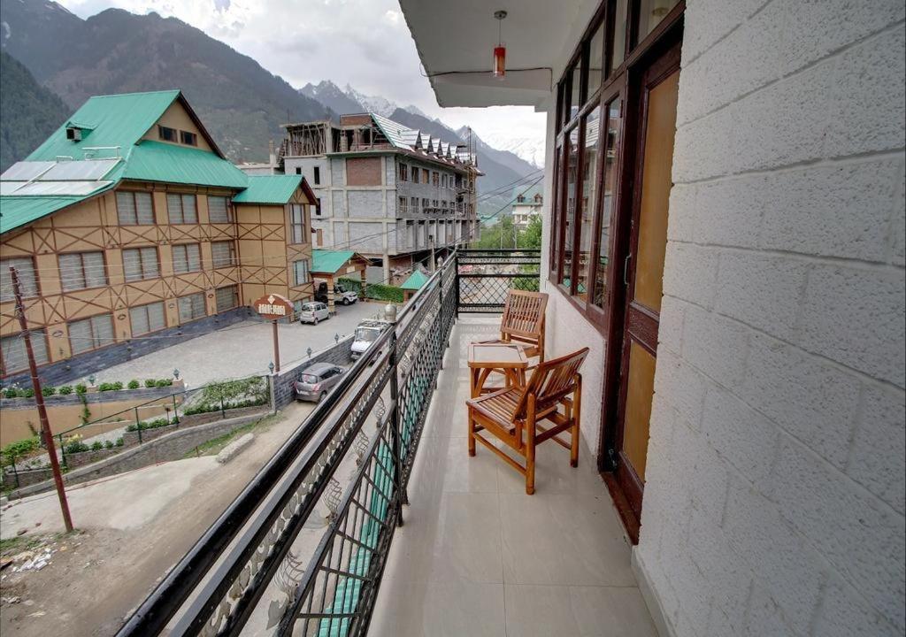 Hotel Kingston Manāli Exterior foto