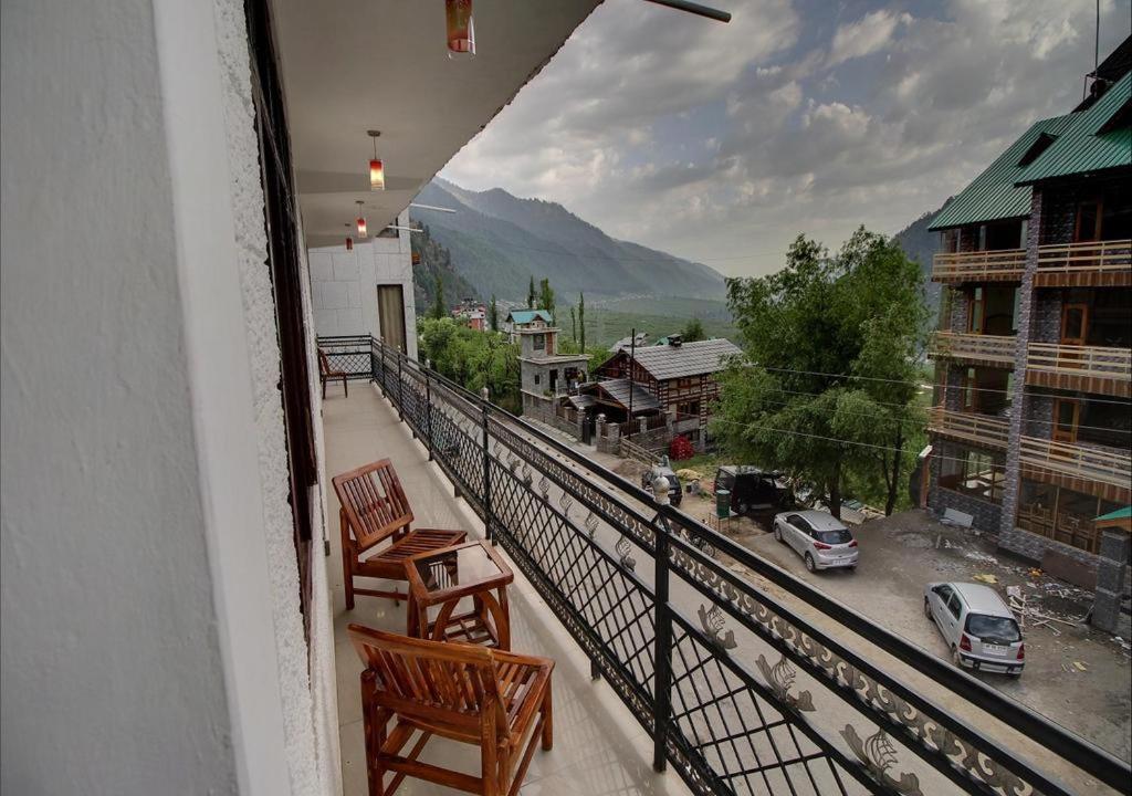 Hotel Kingston Manāli Exterior foto