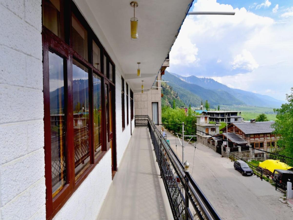 Hotel Kingston Manāli Exterior foto